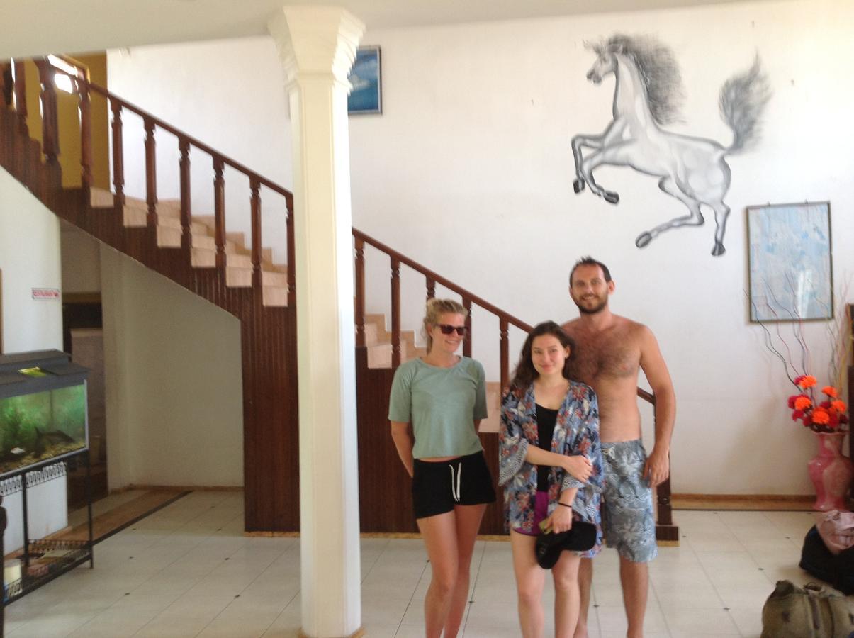 Ninnada Beach Hotel Маравила Екстериор снимка
