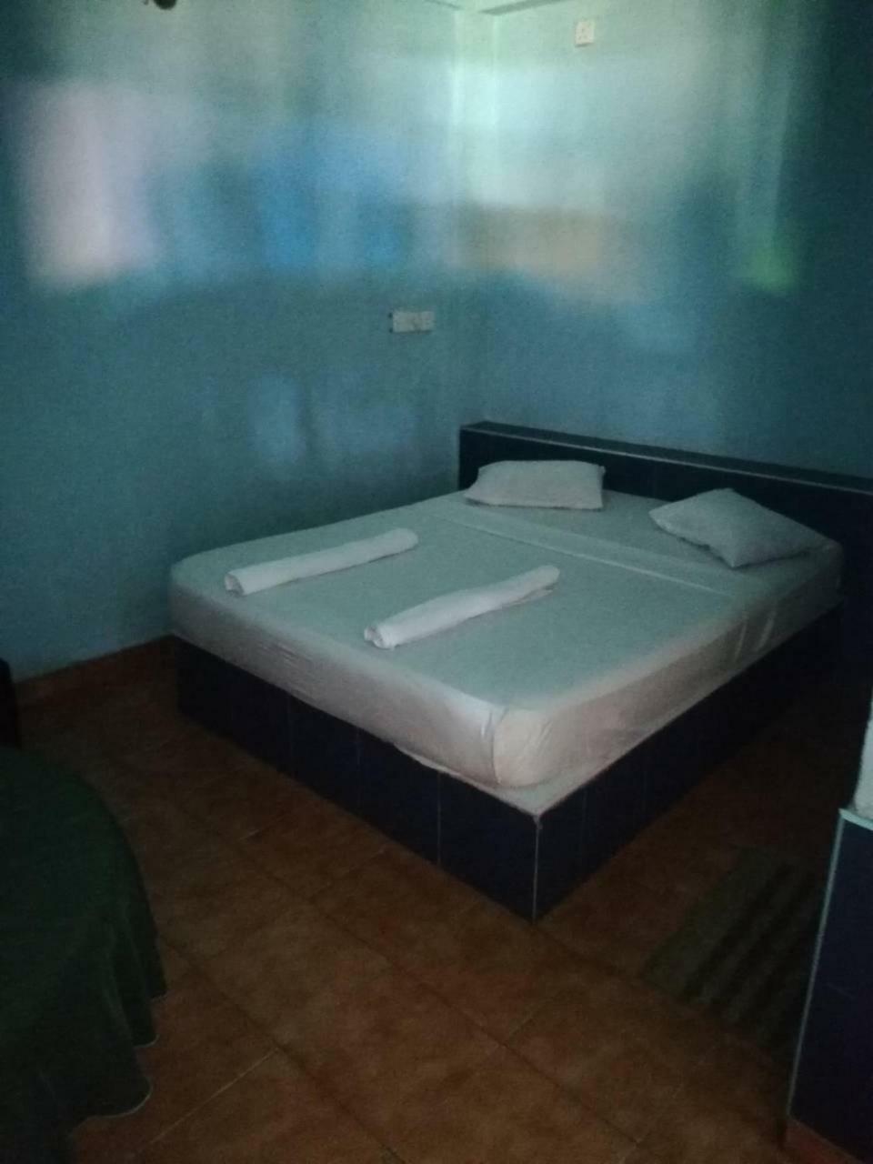 Ninnada Beach Hotel Маравила Екстериор снимка