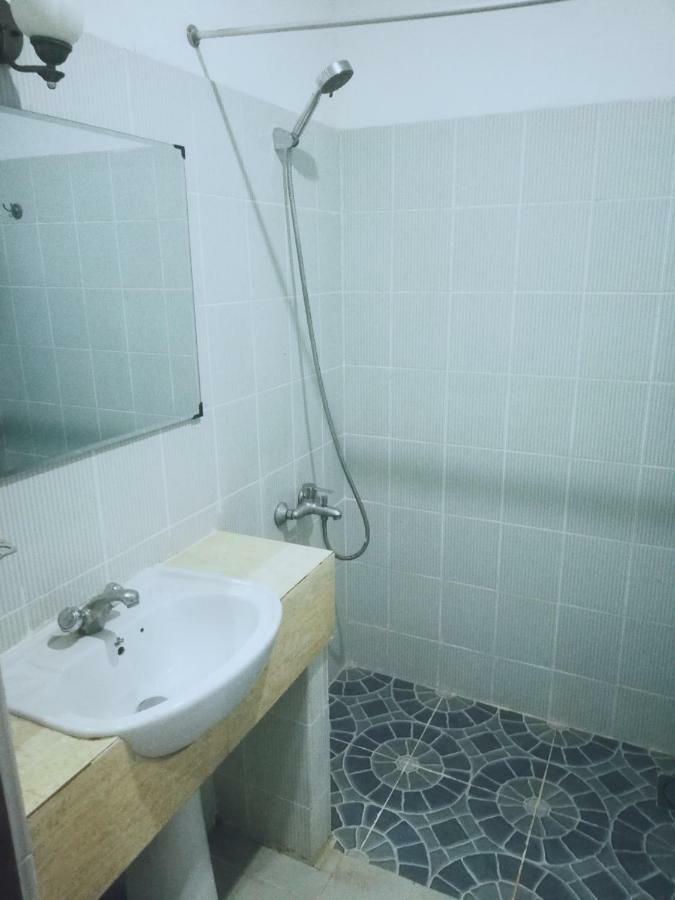 Ninnada Beach Hotel Маравила Екстериор снимка